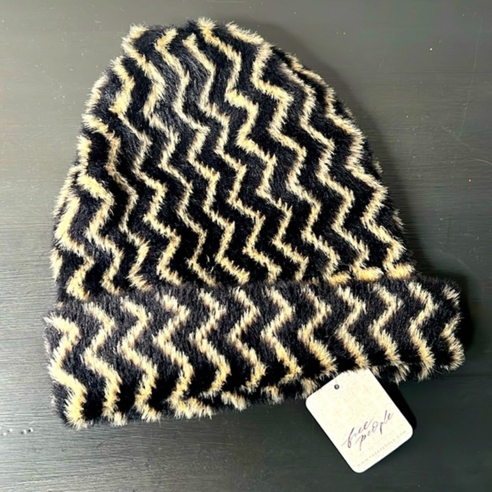 Free People Ziggy Fuzzy Beanie Hat, Black Combo O/S NWT
